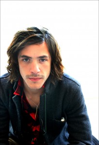 jack-savoretti0107-hi-res